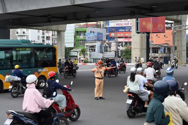TPHCM triển khai kế hoạch chuyển hóa địa bàn trọng điểm, phức tạp về TTATGT