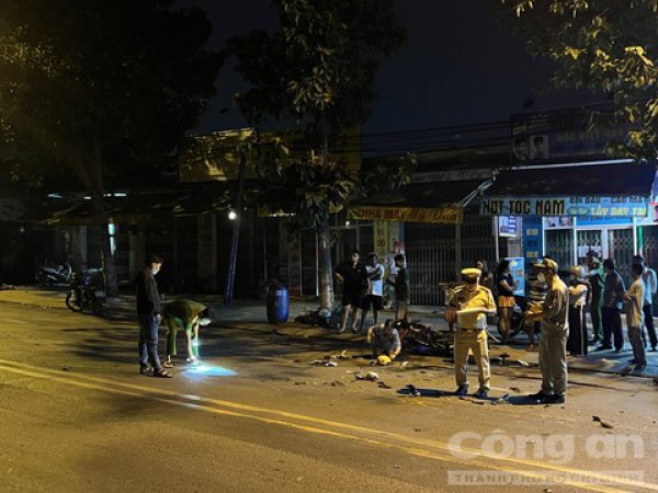 Thanh niên vi phạm nồng độ cồn, chạy xe máy lấn làn tông chết người Thanh niên vi phạm nồng độ cồn, chạy xe máy lấn làn tông chết người