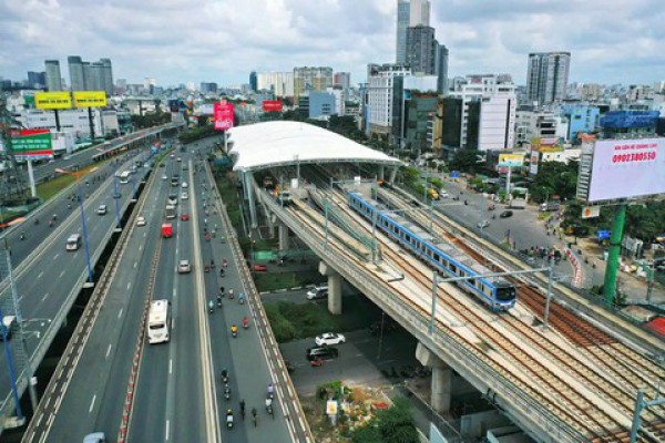 Thanh toán vé tự động tại Metro số 1: Nhanh chóng, tiện lợi, an toàn cho giao thông xanh