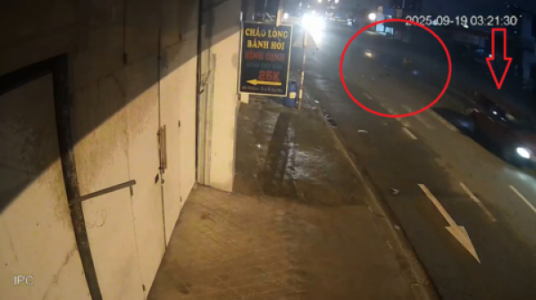 Tìm nhân chứng vụ ô tô tông xe máy khiến 2 người thương vong trên Quốc lộ 1K Tìm nhân chứng vụ ô tô tông xe máy khiến 2 người thương vong trên Quốc lộ 1K