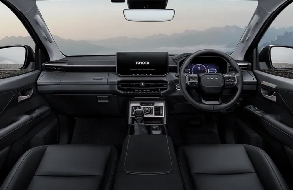 Toyota Việt Nam hé lộ hình ảnh đầu tiên về xe bán tải Hilux mới