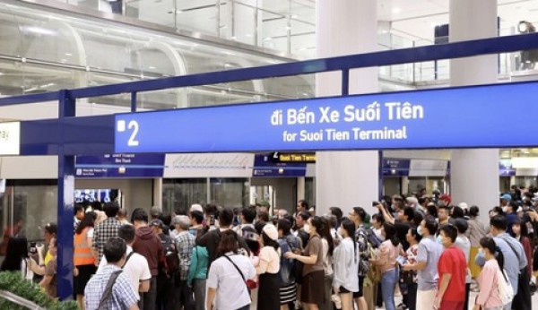 Tuyến metro số 1 phục vụ hơn 1,7 triệu lượt khách, đạt 300% so với kế hoạch