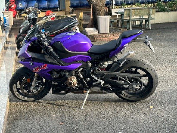 Vụ Ngọc Trinh chạy môtô phân khối lớn có nhiều vi phạm: Công an phạt thêm 2 người