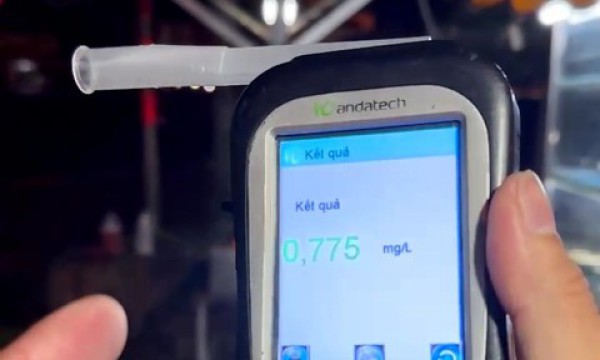 Vụ ném đá khiến CSGT bị thương vùng mặt: Đối tượng vi phạm độ cồn ‘khủng’