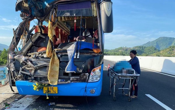Vụ xe chở đoàn từ thiện gặp nạn trên cao tốc: 6 người bị thương đã xuất viện