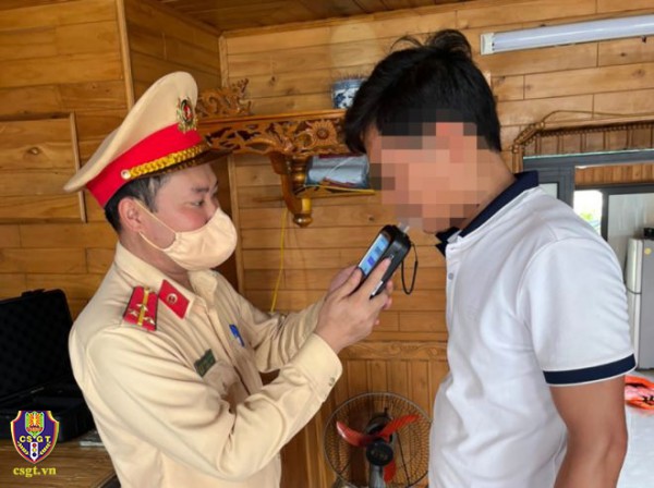 Vui chén rượu, lái tàu thủy 