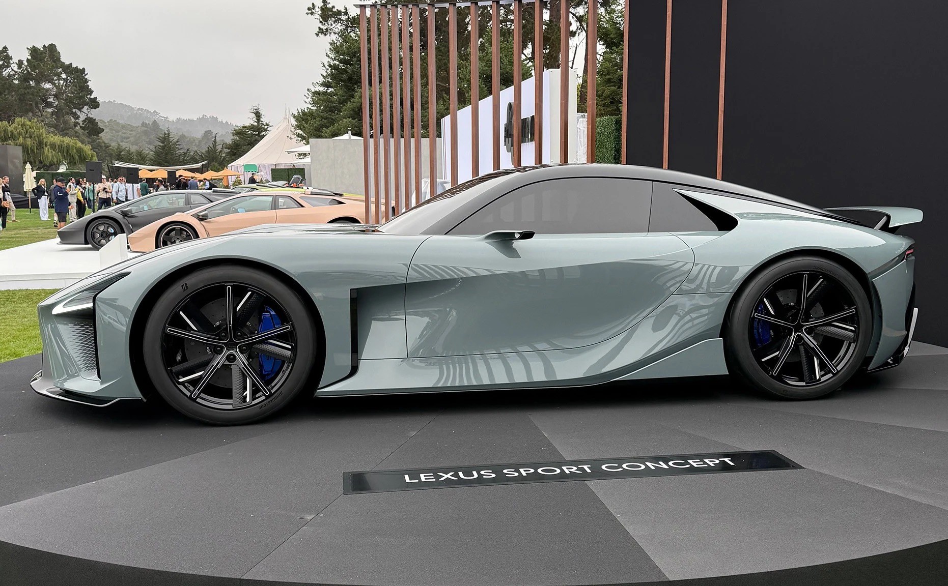 Xe thể thao Concept hoàn toàn mới của hãng Lexus lộ điện Xe thể thao Concept hoàn toàn mới của hãng Lexus lộ điện