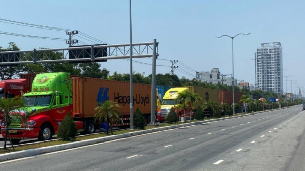 Đà Nẵng: Chặn đường phục vụ IRONMAN, cả nghìn phương tiện ùn tắc 4 tiếng