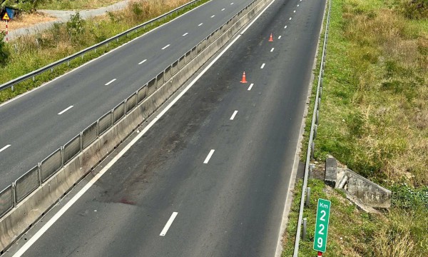 Điều tra vụ phát hiện một cánh tay bị cán nát trên cao tốc, nghi do tai nạn