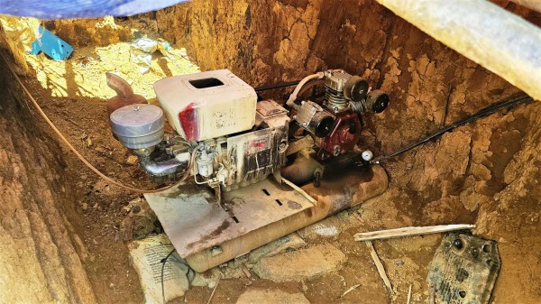 'Công trường' khai thác vàng trái phép giữa rừng 'Công trường' khai thác vàng trái phép giữa rừng