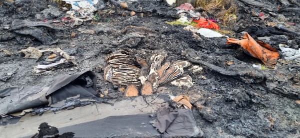Hải Phòng: Huy động lực lượng cứu cháy do đổ trộm rác thải rồi đốt