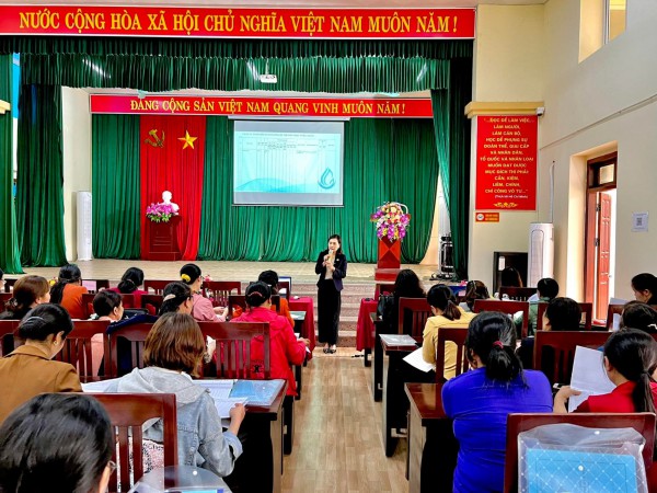 Hội LHPN huyện Tân Yên (Bắc Giang) tập huấn kiến thức bảo vệ môi trường