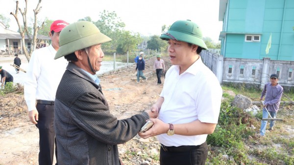 Huyện Phú Vang đồng loạt ra quân “Ngày Chủ Nhật xanh”