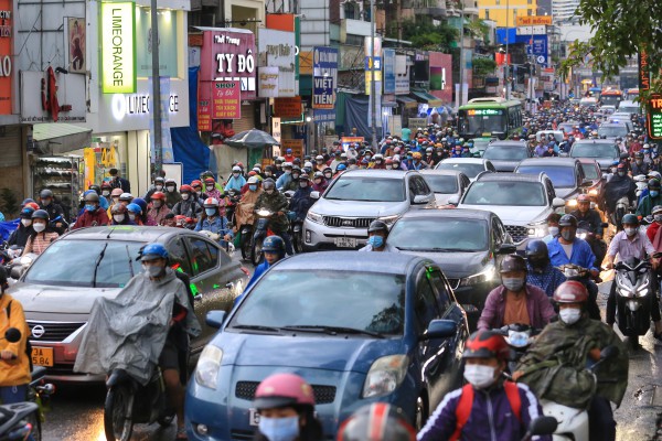 Kiểm soát tiêu thụ nhiên liệu: Việt Nam không thể mãi 'nhượng bộ' các nhà sản xuất ô tô Kiểm soát tiêu thụ nhiên liệu: Việt Nam không thể mãi 'nhượng bộ' các nhà sản xuất ô tô