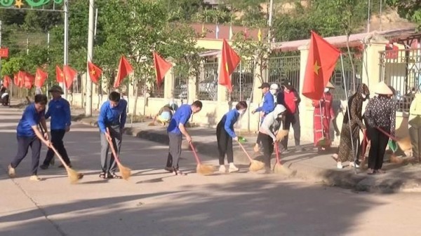 Nậm Pồ đẩy mạnh hoạt động môi trường chuẩn bị kỷ niệm 10 năm thành lập