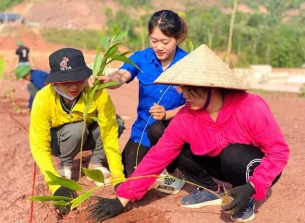 Nậm Pồ đẩy mạnh hoạt động môi trường chuẩn bị kỷ niệm 10 năm thành lập