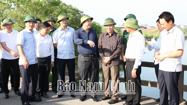 Nam Định: Bí thư Tỉnh ủy kiểm tra sản xuất vụ xuân và công tác phòng, chống lụt bão năm 2023