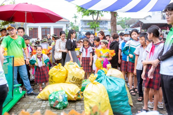 “Ngày hội tái chế Huế 2023” thu hút đông đảo học sinh tham gia