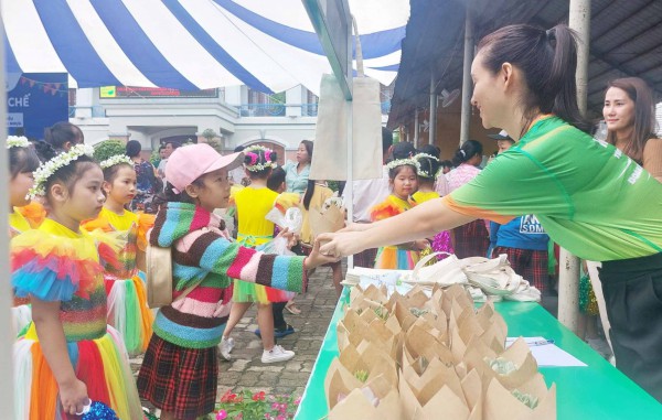 “Ngày hội tái chế Huế 2023” thu hút đông đảo học sinh tham gia