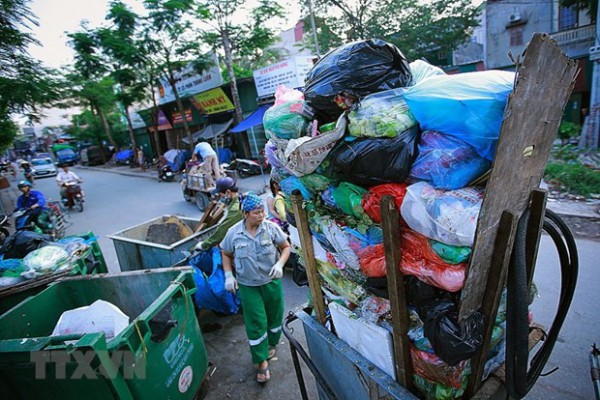 Quận Hoàn Kiếm (Hà Nội): Triển khai giai đoạn hai chương trình thu gom rác thải nhựa