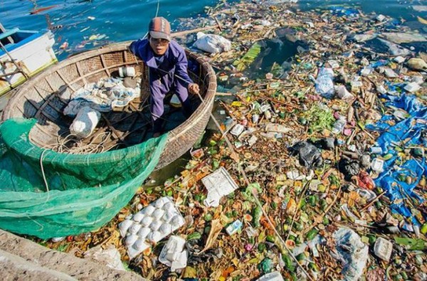 Thanh Hóa: Hạn chế rác thải nhựa trong hoạt động khai thác hải sản
