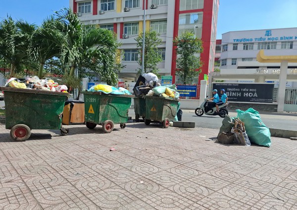 Điểm tập kết rác gây ô nhiễm