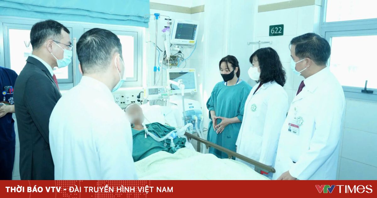 Bé gái trong vụ lũ quét Làng Nủ: Vẫn trong tình trạng nặng, phải thở máy