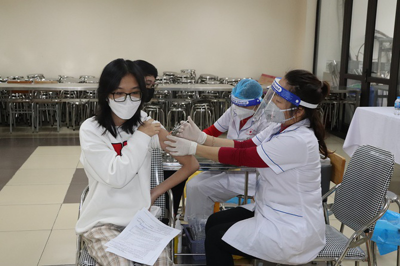 Hà Nội: Hơn 235.000 trẻ từ 15 đến 17 tuổi được tiêm vaccine phòng COVID-19