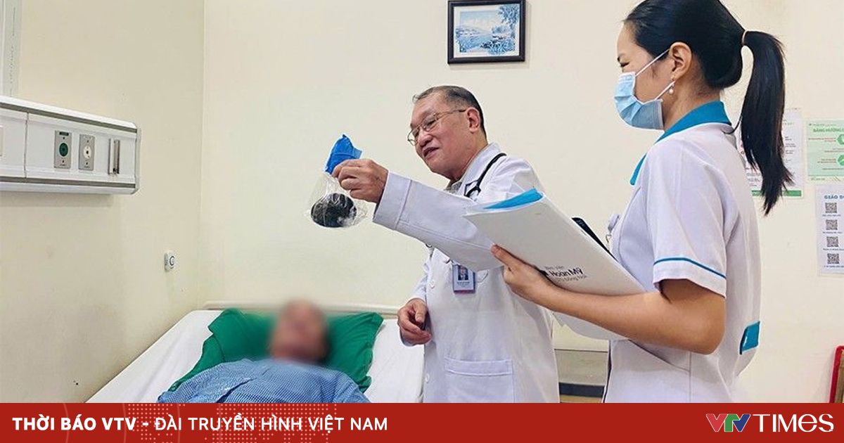 Lấy viên sỏi bàng quang to như quả trứng ngỗng cho bệnh nhân