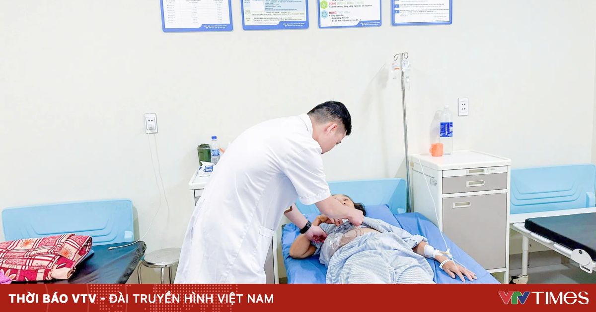 Tăm tre xuyên thủng đại tràng do thói quen ngậm tăm sau ăn cơm