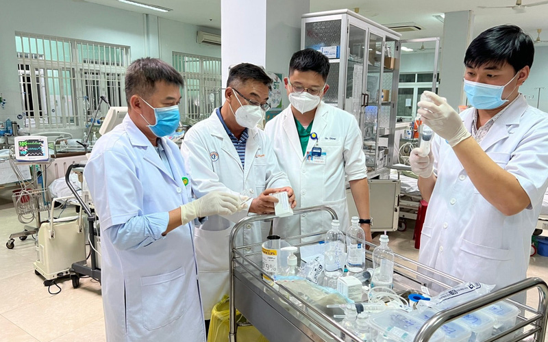 Vụ ngộ độc Botulinum tại Quảng Nam: Các bệnh nhân tiến triển tốt, miễn phí 3 lọ thuốc giải độc