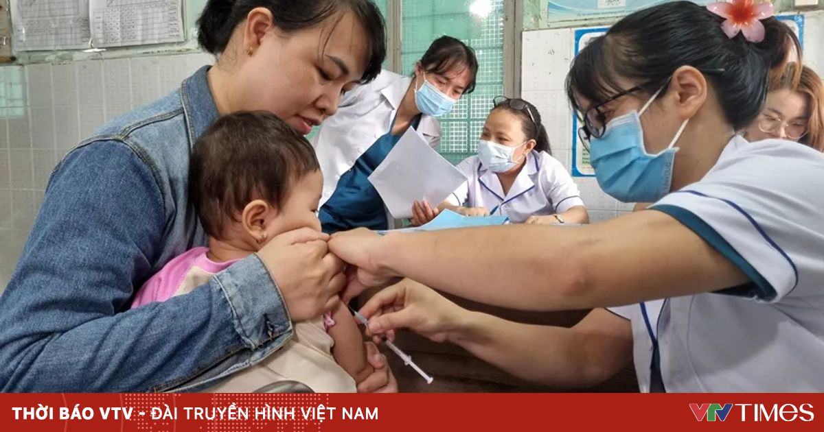 Đồng Nai phấn đấu 95% số trẻ trong độ tuổi được tiêm chủng vaccine sởi