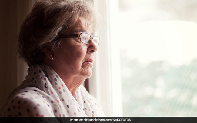 10 dấu hiệu nhận biết sớm bệnh Alzheimer ở tuổi già