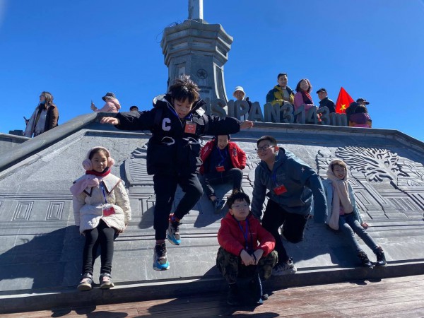 Biển mây trên nóc nhà Đông Dương khiến du khách ngất ngây