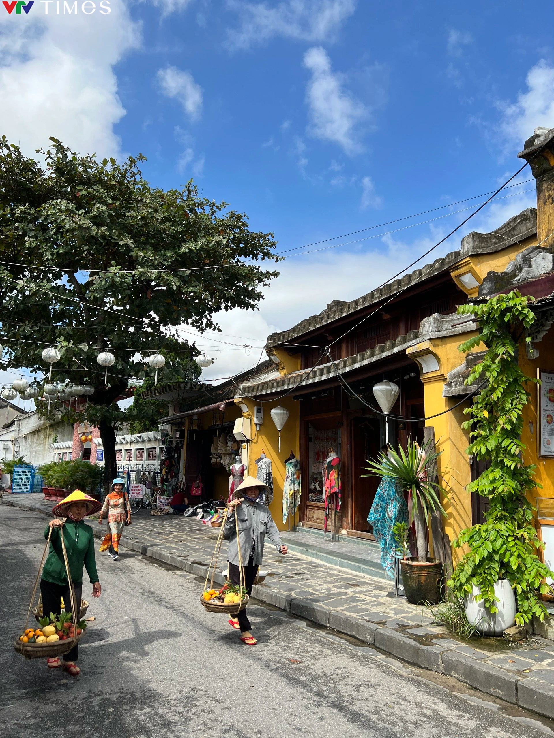 Hội An cho phép hộ dân phố cổ đón khách ăn ở cùng Hội An cho phép hộ dân phố cổ đón khách ăn ở cùng