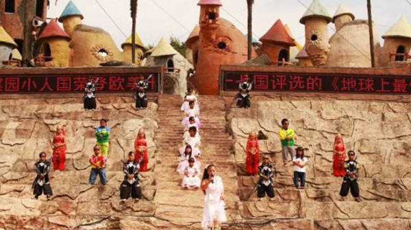 Khám phá 7 công viên giải trí kì lạ nhất Trung Quốc