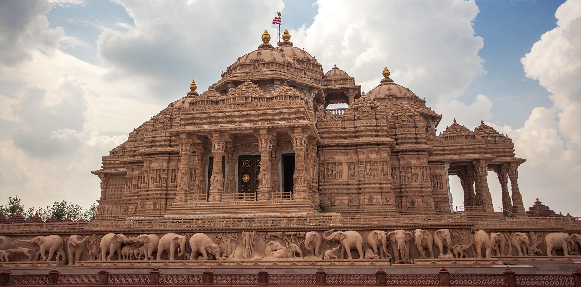 Khám phá ngôi đền Akshardham ở New Delhi