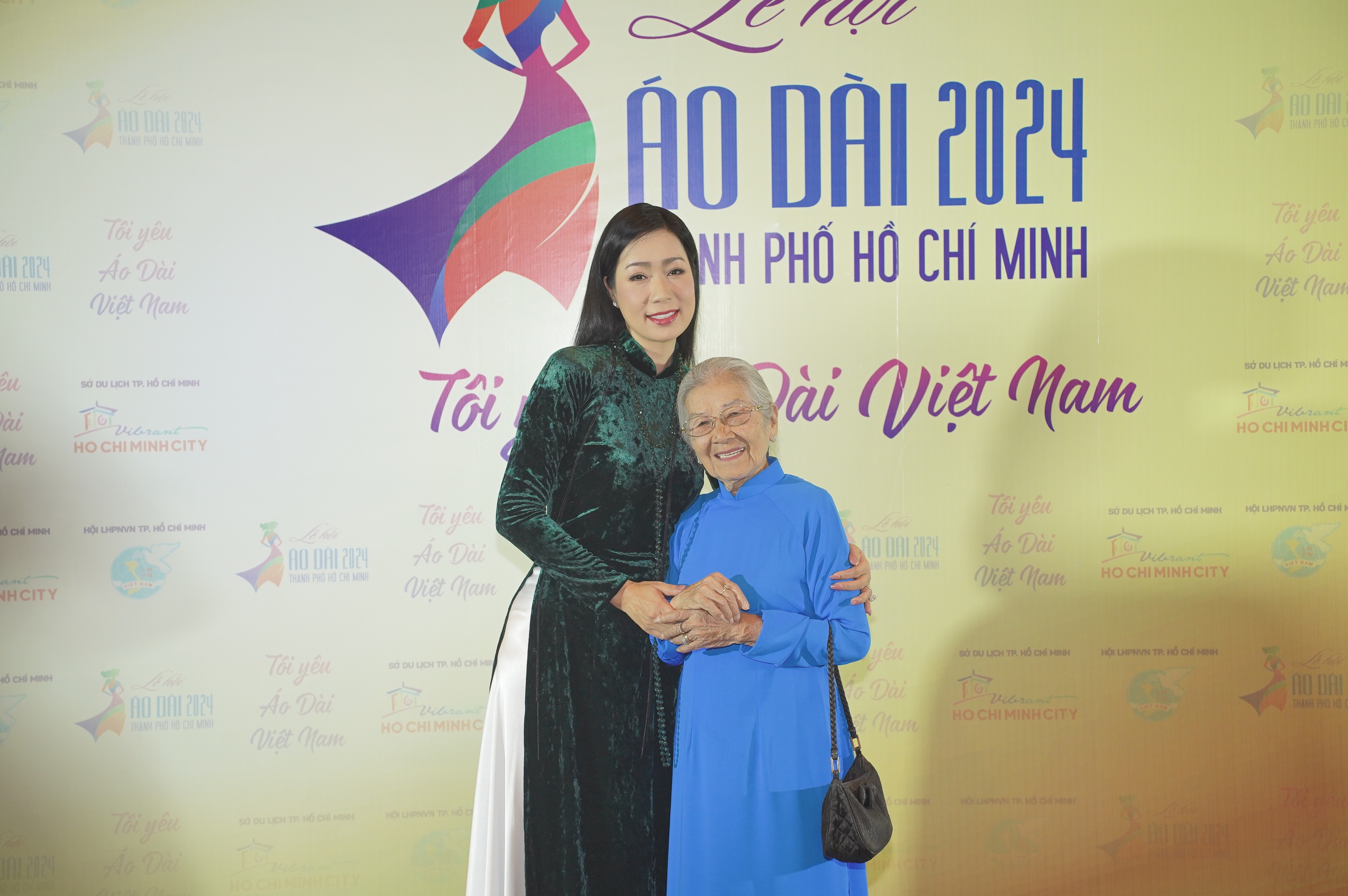 Lễ hội Áo dài TP Hồ Chí Minh xác lập kỉ lục Việt Nam