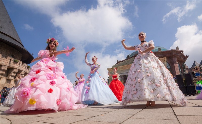 Lễ hội Du lịch Biển Sầm Sơn 2019 gây bất ngờ với Carnival đường phố rực rỡ