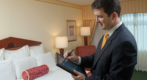 Thanh tra ngầm sẽ check-in khách sạn như người bình thường, và kiểm tra phòng ngẫu nhiên. Ảnh: AAA.