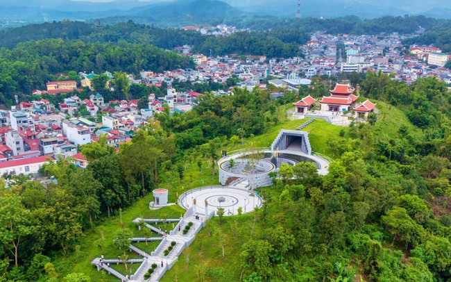 Năm du lịch quốc gia - Điện Biên 2024: Sức hút miền hoa ban Năm du lịch quốc gia - Điện Biên 2024: Sức hút miền hoa ban