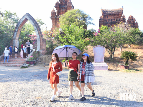 Ninh Thuận: Khuyến khích dùng gốm Chăm làm quà tặng Ninh Thuận: Khuyến khích dùng gốm Chăm làm quà tặng