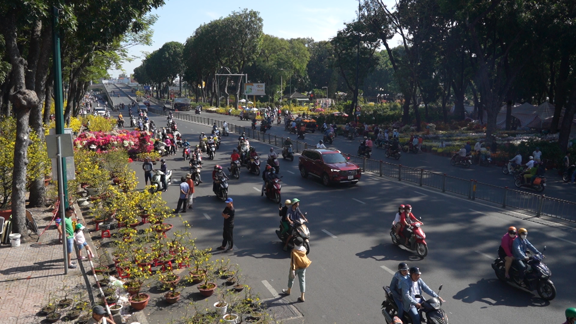 Thành phố Hồ Chí Minh công bố gần 100 chương trình tour khuyến mãi du khách
