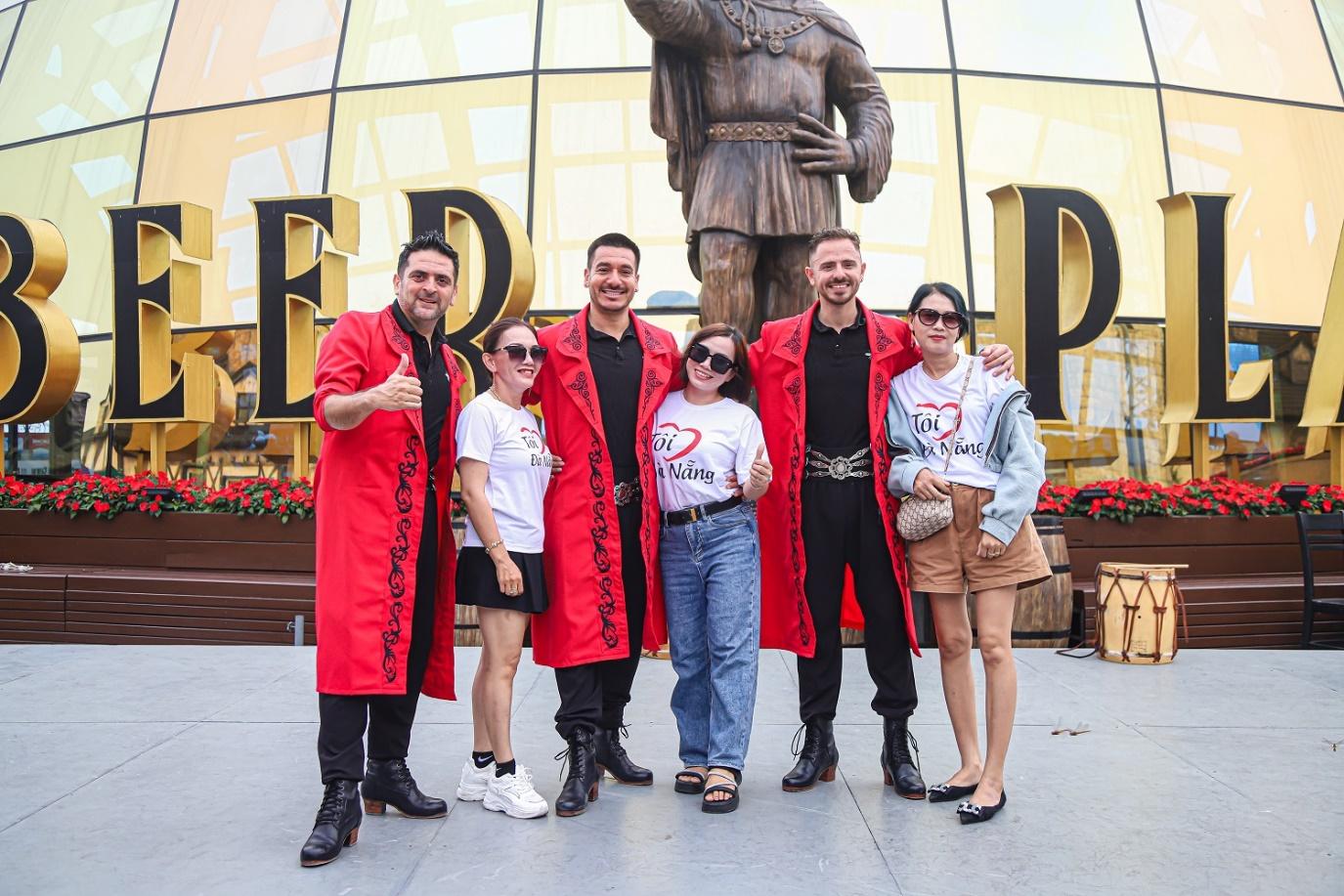 Tình người làm nên sức mạnh, sức hấp dẫn, sức bật cho Đà Nẵng Tình người làm nên sức mạnh, sức hấp dẫn, sức bật cho Đà Nẵng