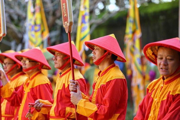 Vào Đại nội Huế xem lễ dựng nêu đón tết triều Nguyễn