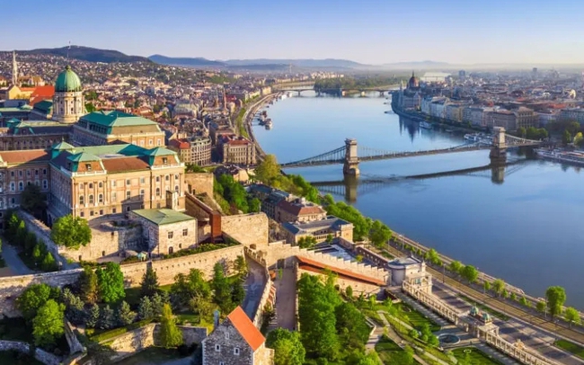 Điểm mặt những thành phố rẻ và đáng ghé thăm bậc nhất tại Châu Âu Điểm mặt những thành phố rẻ và đáng ghé thăm bậc nhất tại Châu Âu