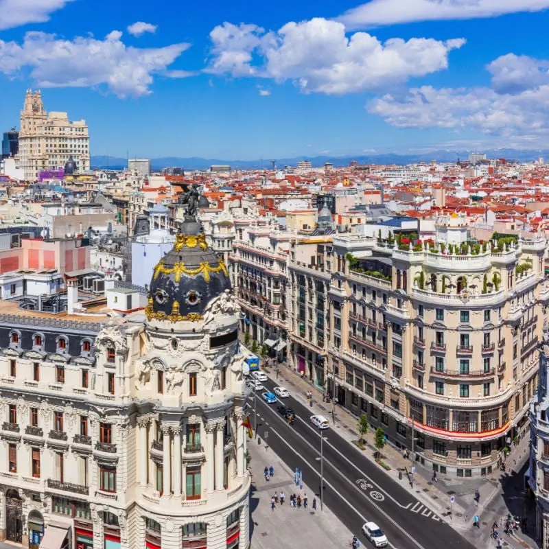 Điểm tên 5 thành phố rẻ nhất để du lịch tại châu Âu vào năm nay