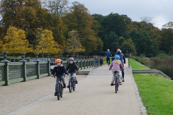 Bay thẳng tới xứ sở chuyện cổ tích Andersen Bay thẳng tới xứ sở chuyện cổ tích Andersen