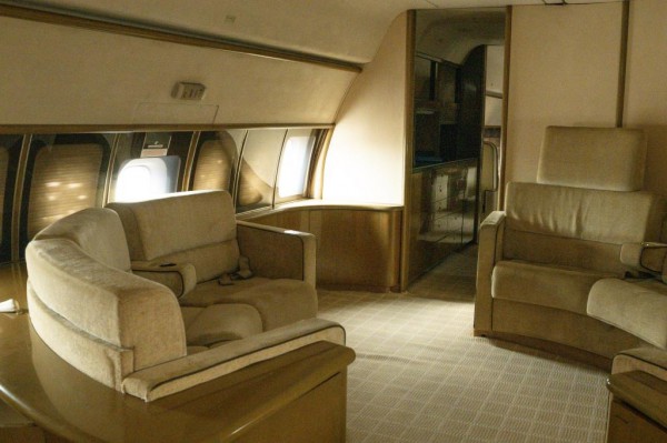 Bên trong chiếc máy bay khét tiếng của 'tỉ phú ấu dâm' Epstein