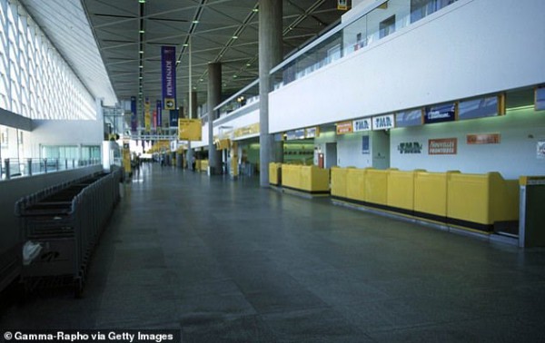 Bên trong những sân bay 'rùng rợn' nhất thế giới Bên trong những sân bay 'rùng rợn' nhất thế giới